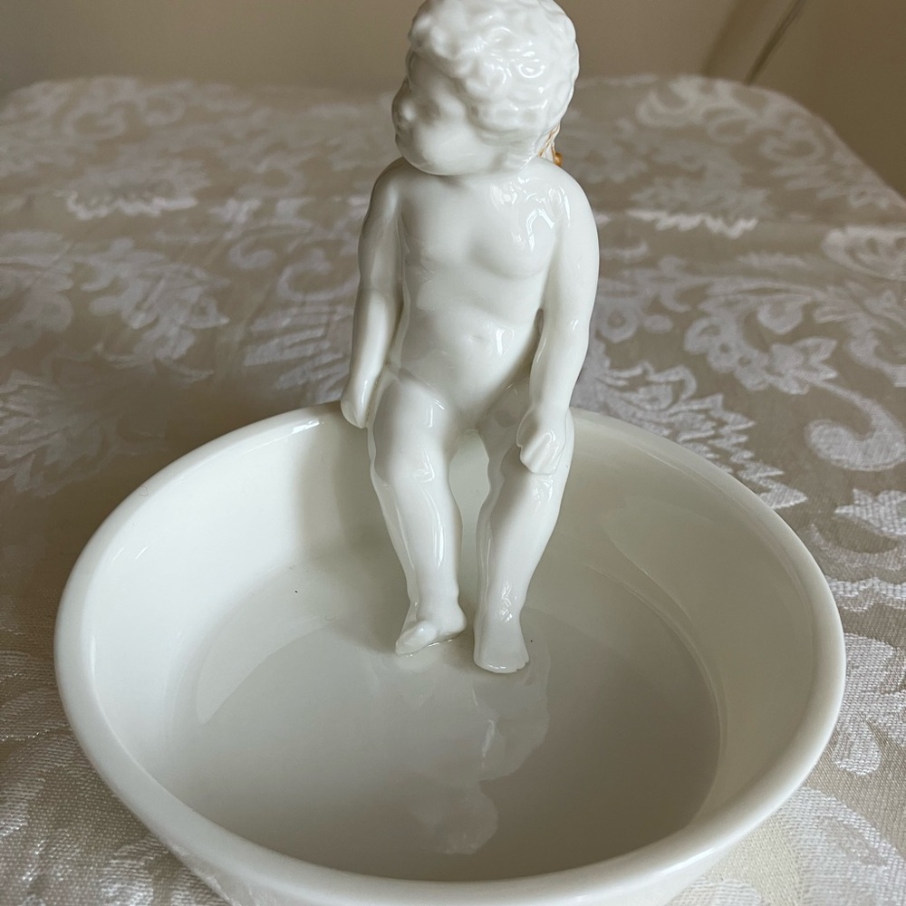 Villeroy and Boch Porcelain. Small Bowl/Tray